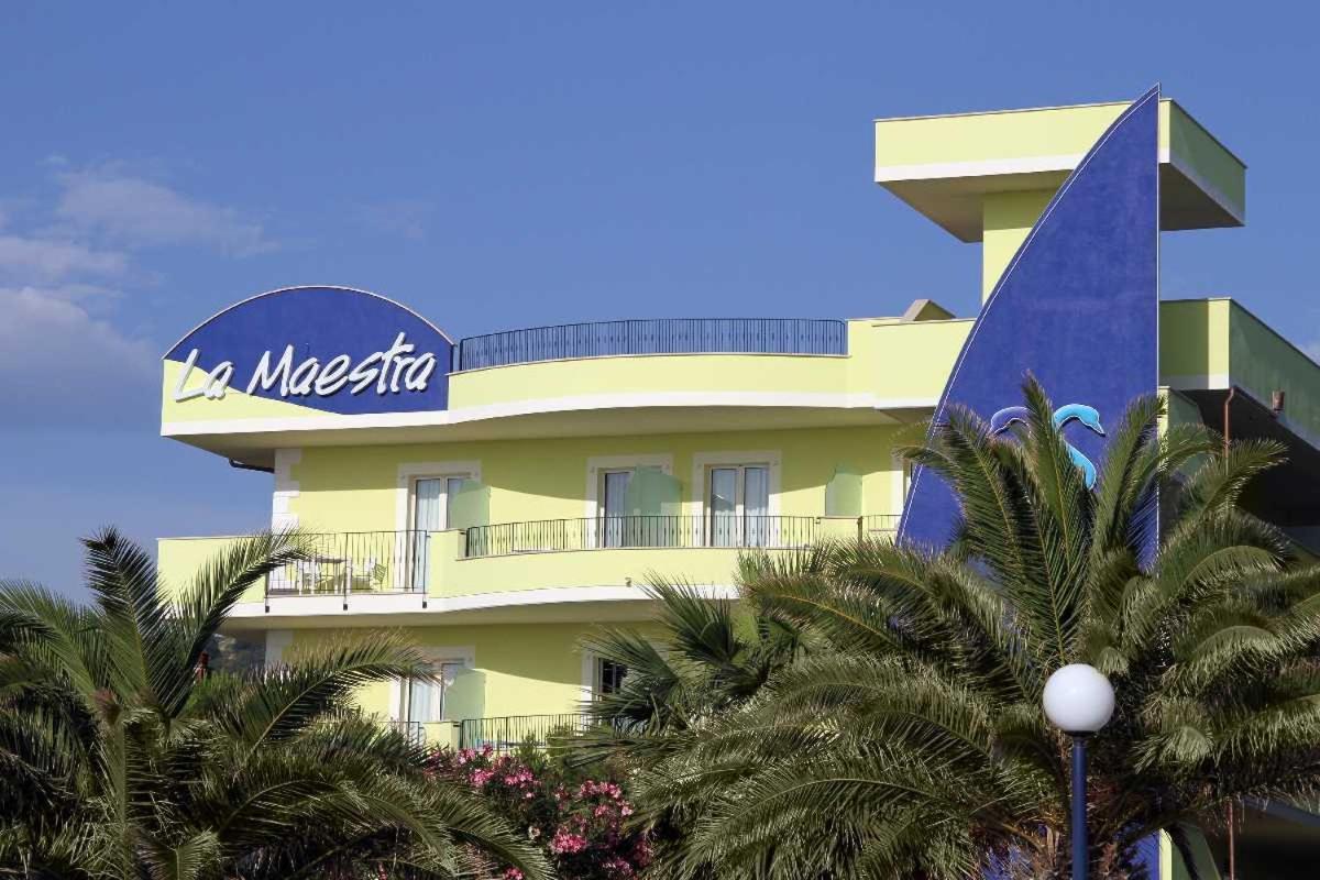 Hotel La Maestra Grottammare Exterior photo
